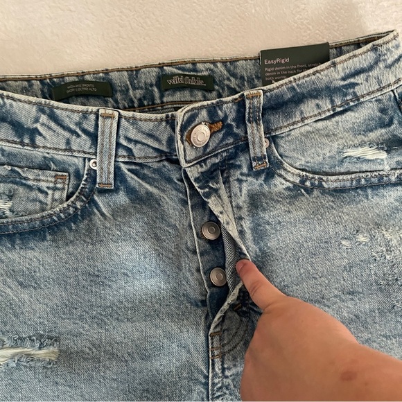 NWT Wild Fable High Rise Easy Rigid Cut Off Distressed Jean Shorts Women's 6 - Picture 10 of 11